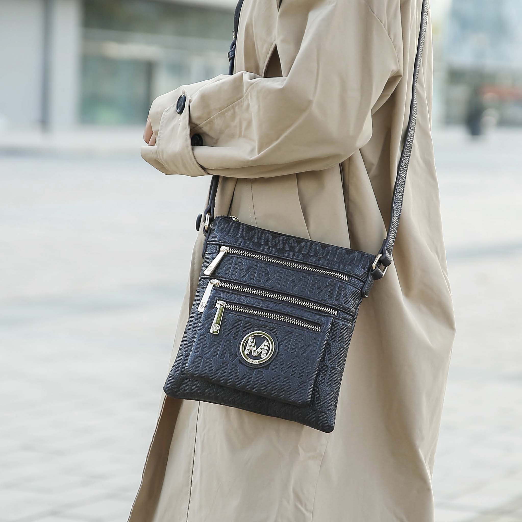 Jessy Signature Crossbody Bag-thumbmail-15