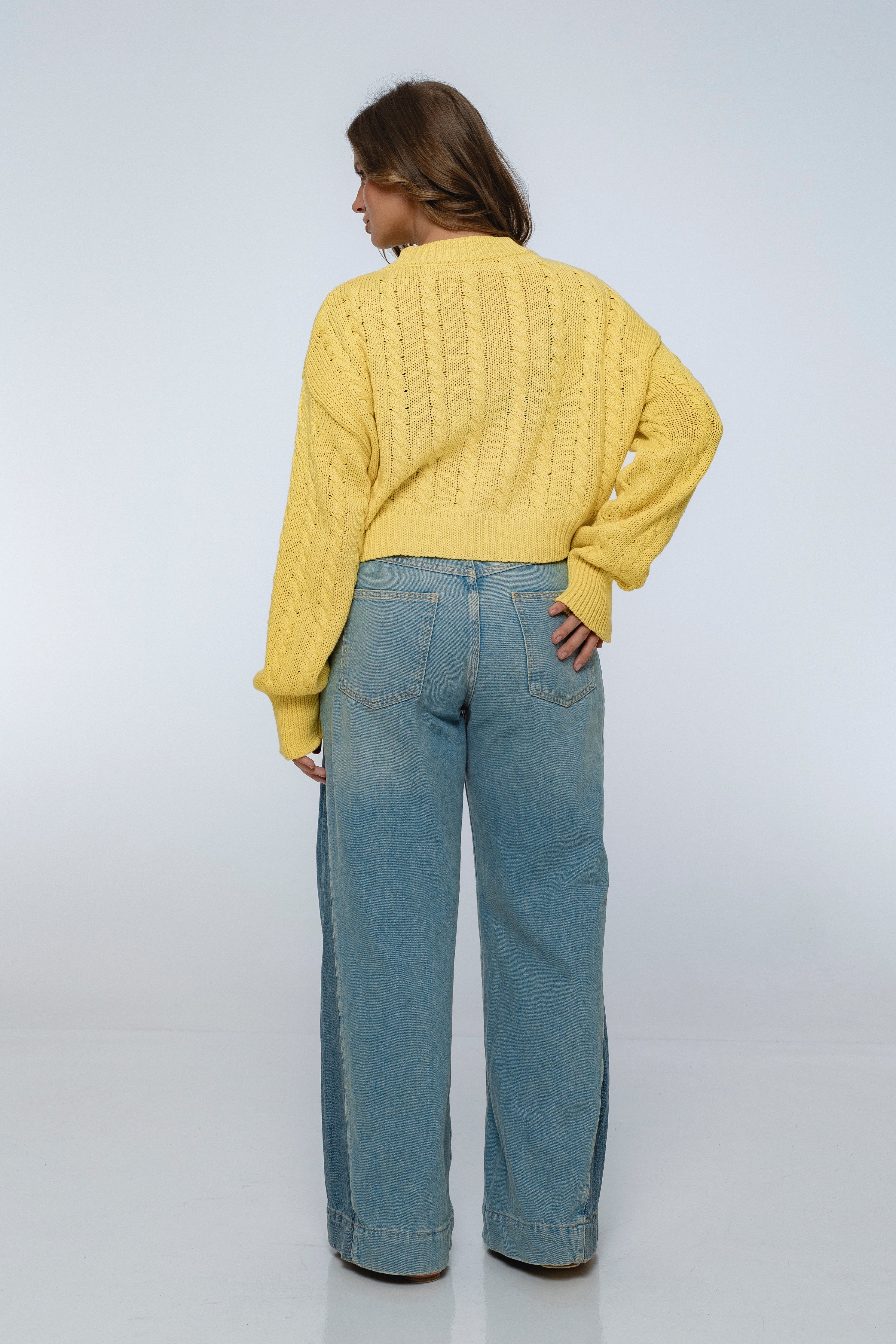 Parisse Cropped Knitted Cardigan-thumbmail-12