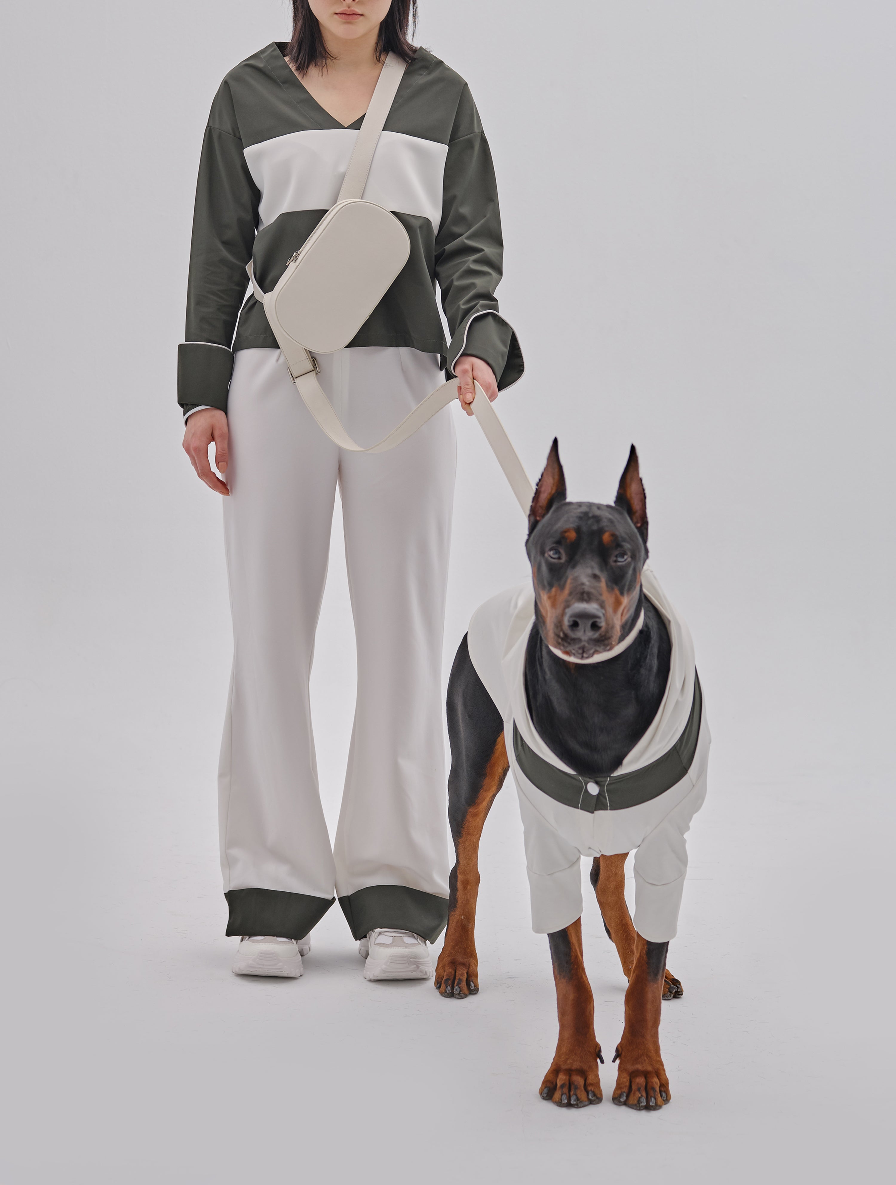 PET PANEL RAINCOAT-thumbmail-2