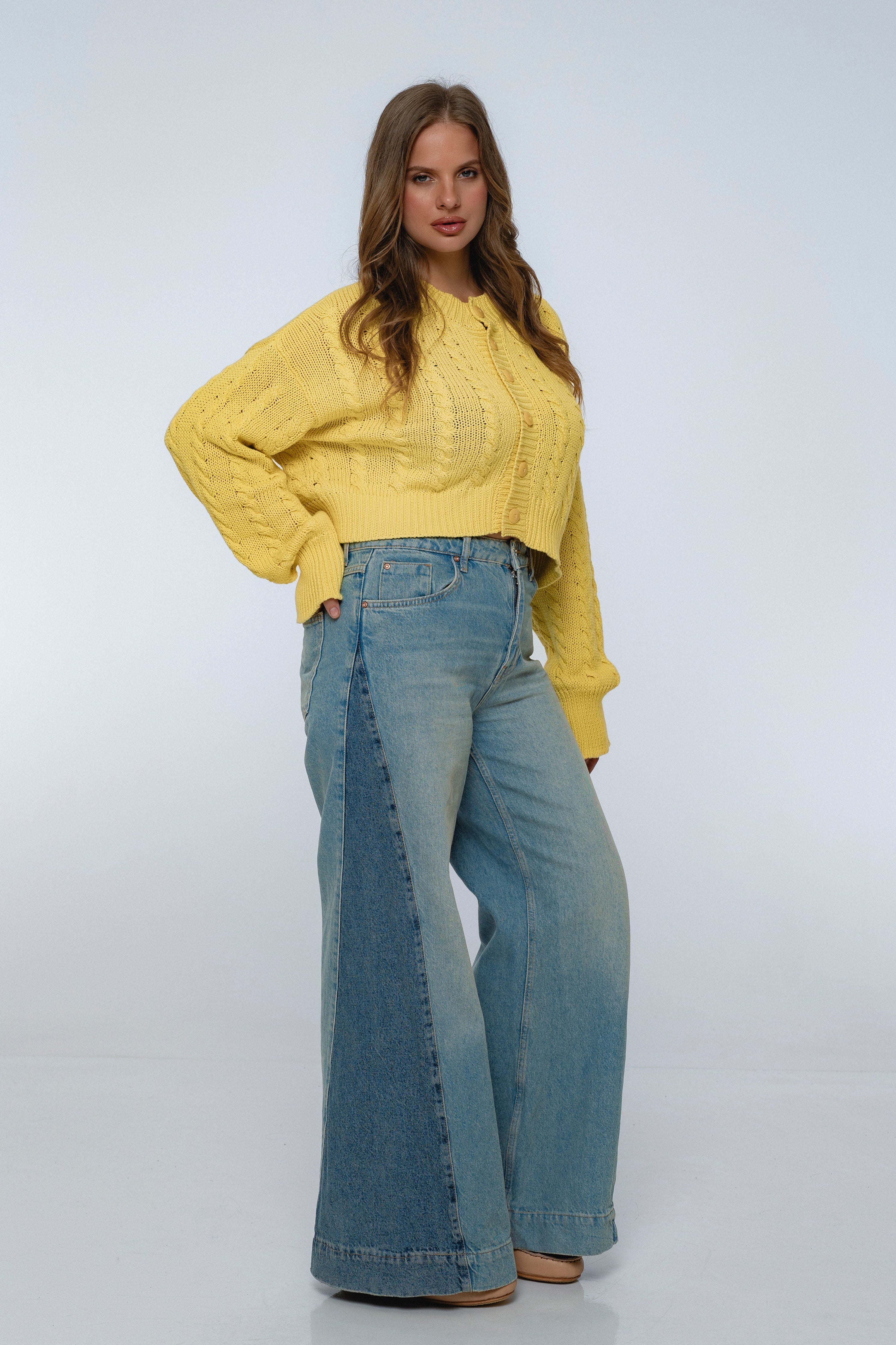 Parisse Cropped Knitted Cardigan-thumbmail-9