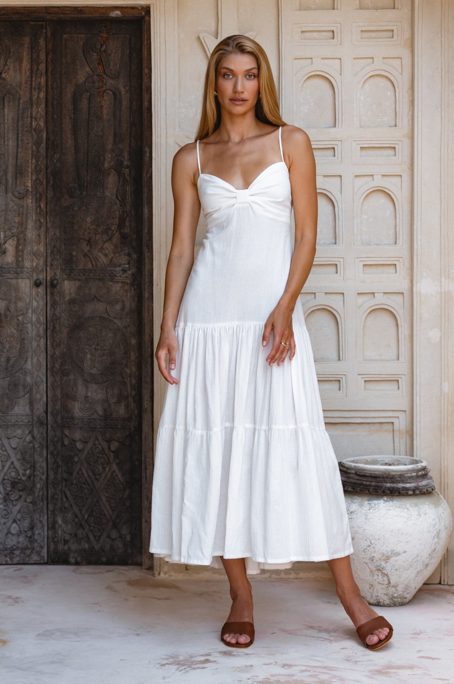 Aurelia Linen Maxi Dress-thumbmail-12