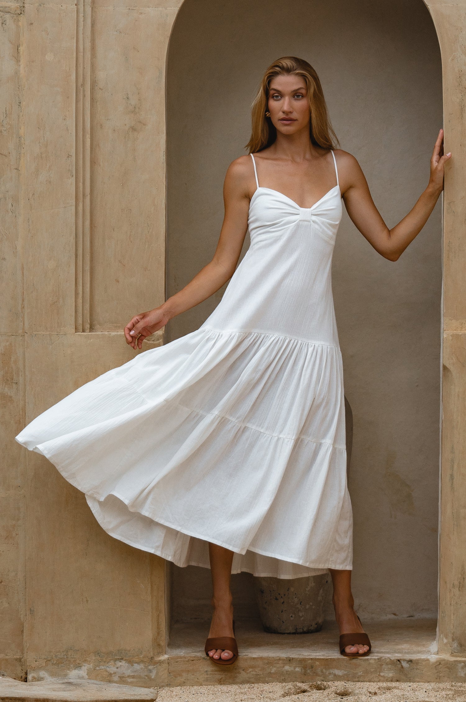 Aurelia Linen Maxi Dress-thumbmail-6