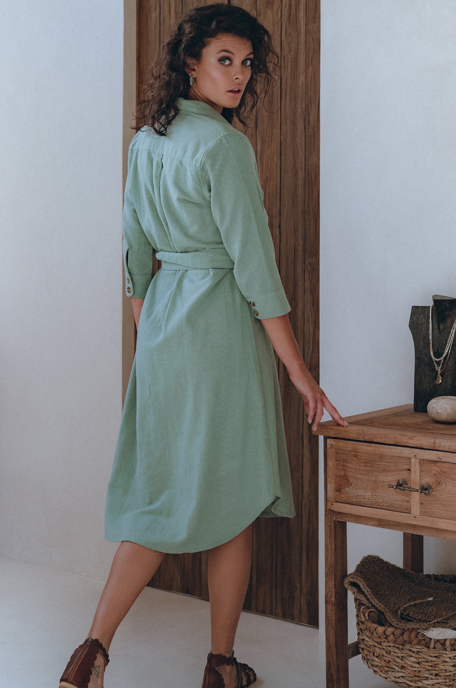 Essence Shirt Linen Dress-thumbmail-5