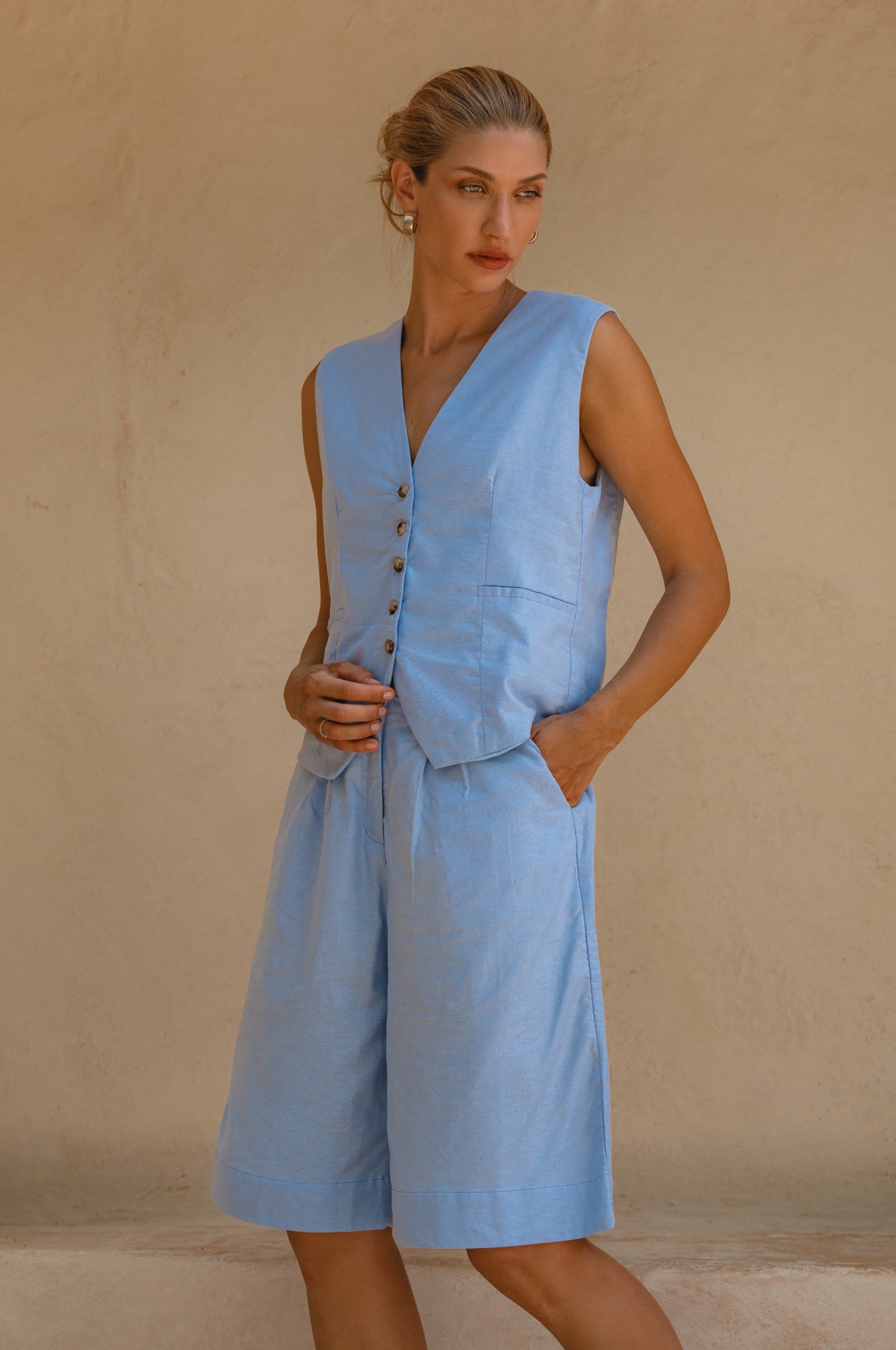 Faro Bermuda Linen Shorts-thumbmail-9