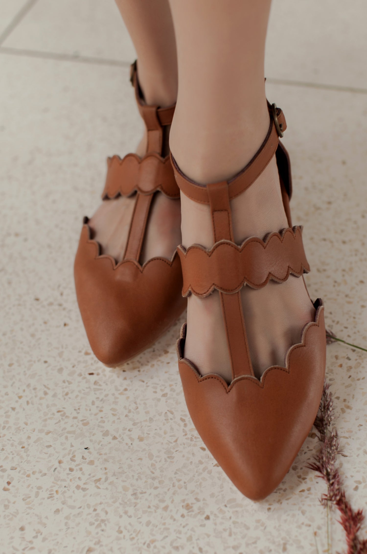 Gardenia Pointy Toe Leather Flats-thumbmail-2