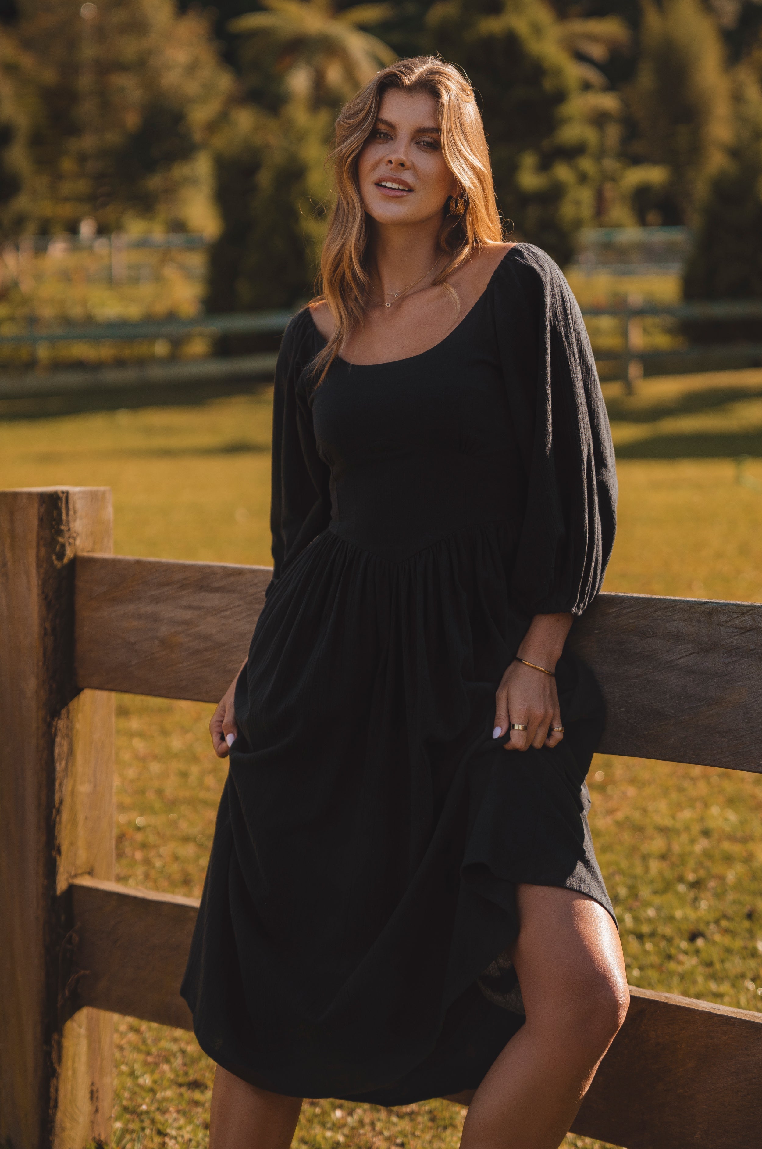 Genevieve Puff Sleeve Midi Dress-thumbmail-3