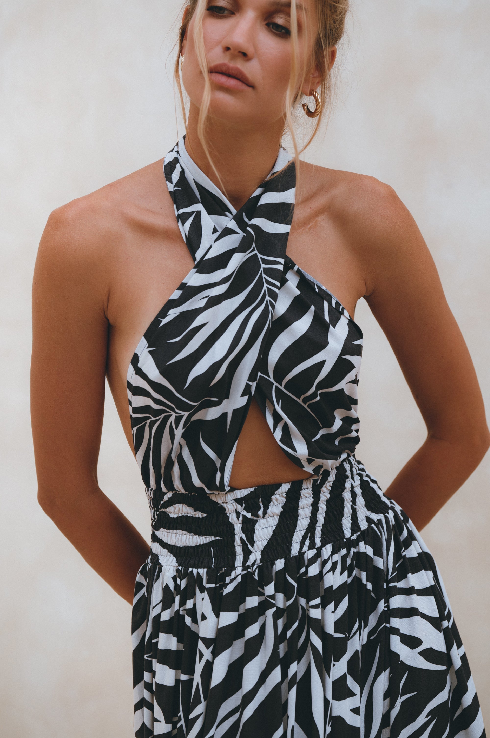 Glowing Hera Infinity Dress-thumbmail-6