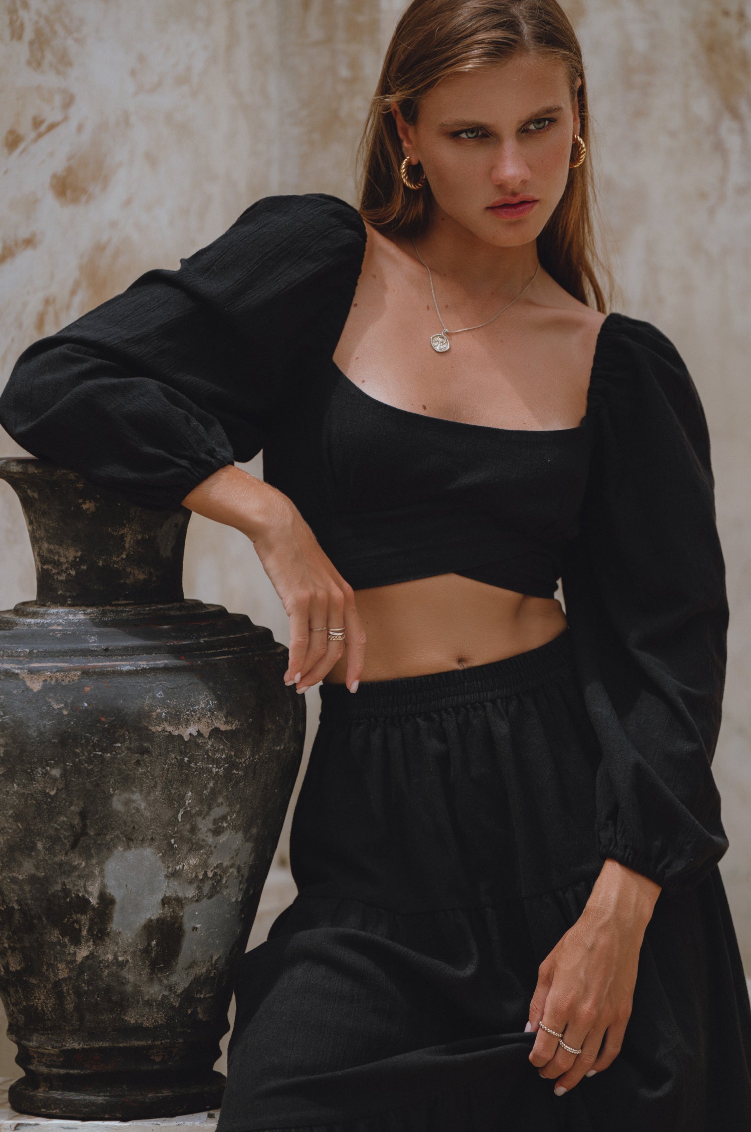 Helsa Long Sleeve Linen Top-thumbmail-8