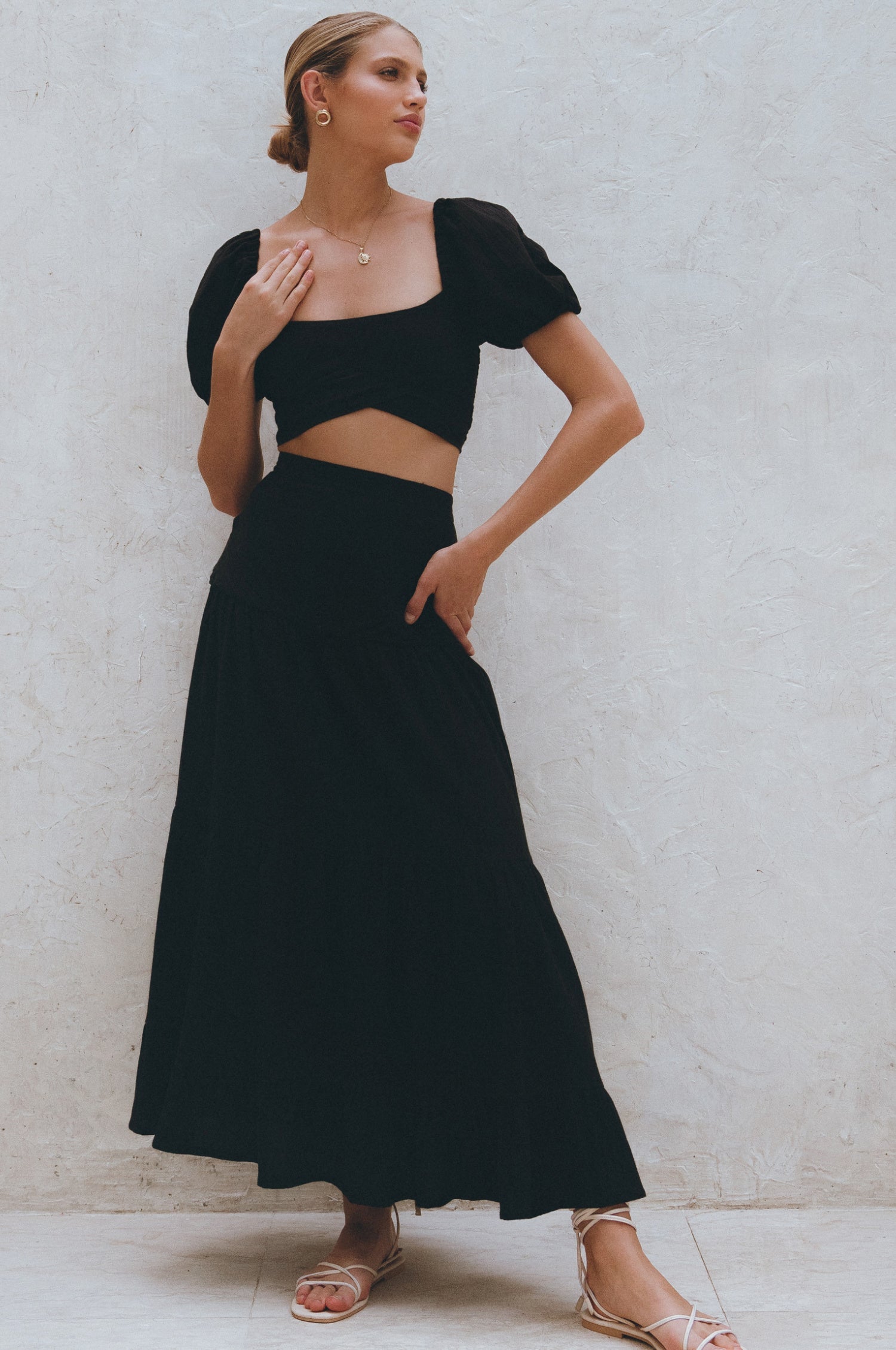 Kiana Linen Crop Top-thumbmail-8