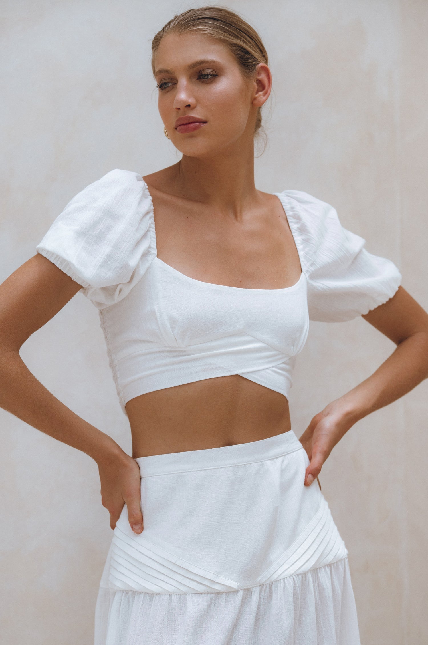 Kiana Linen Crop Top-thumbmail-5