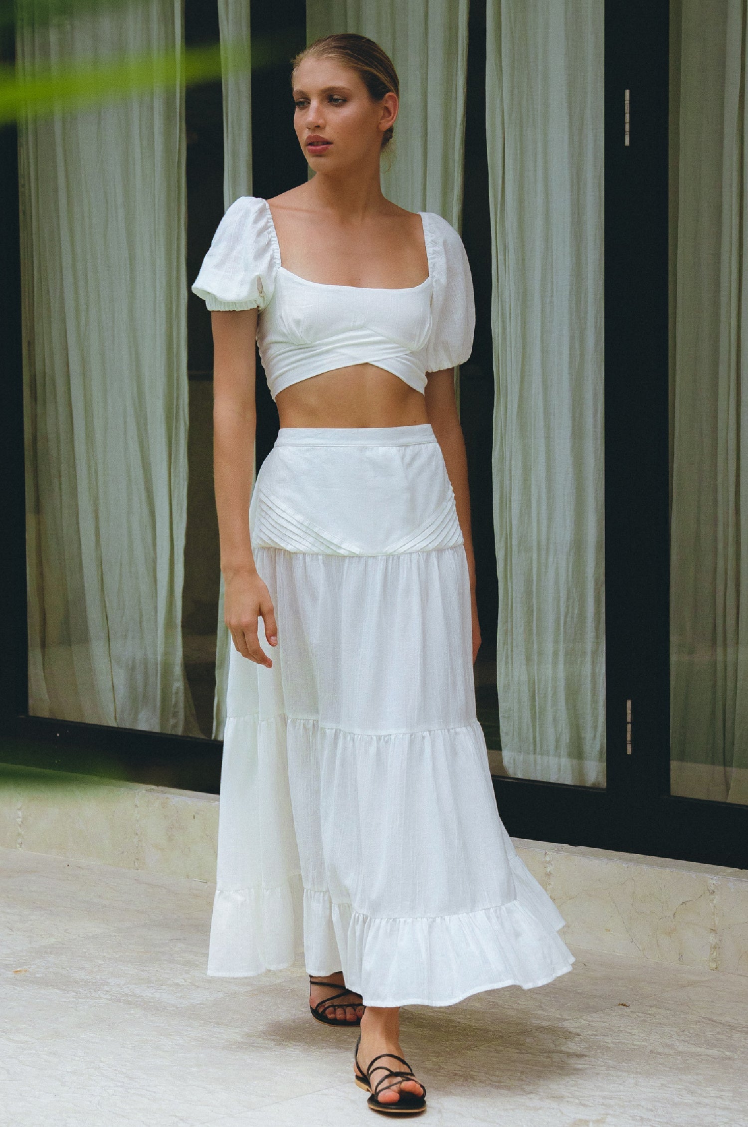 Kiana Linen Crop Top-thumbmail-6