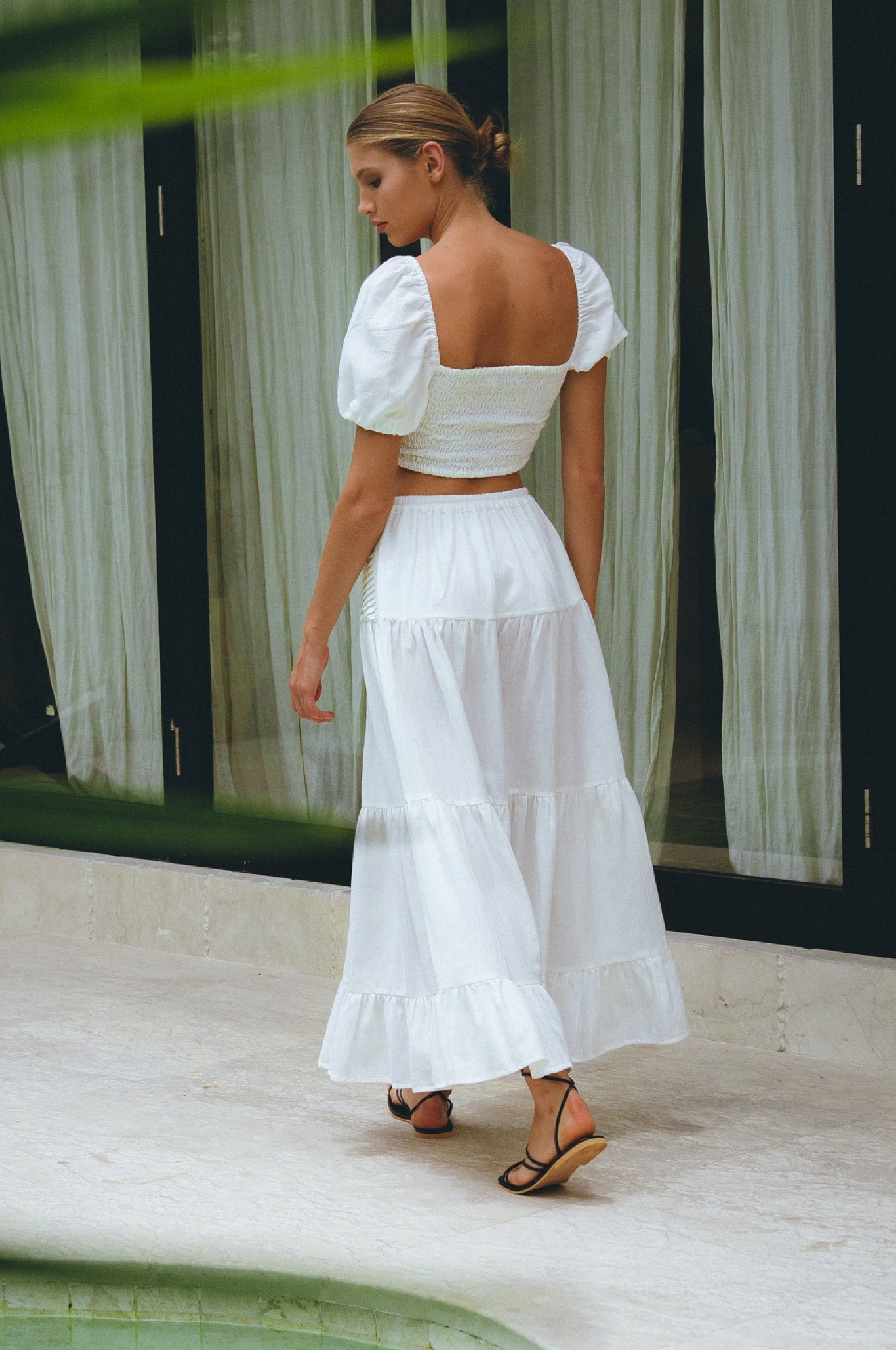Kiana Linen Crop Top-thumbmail-8