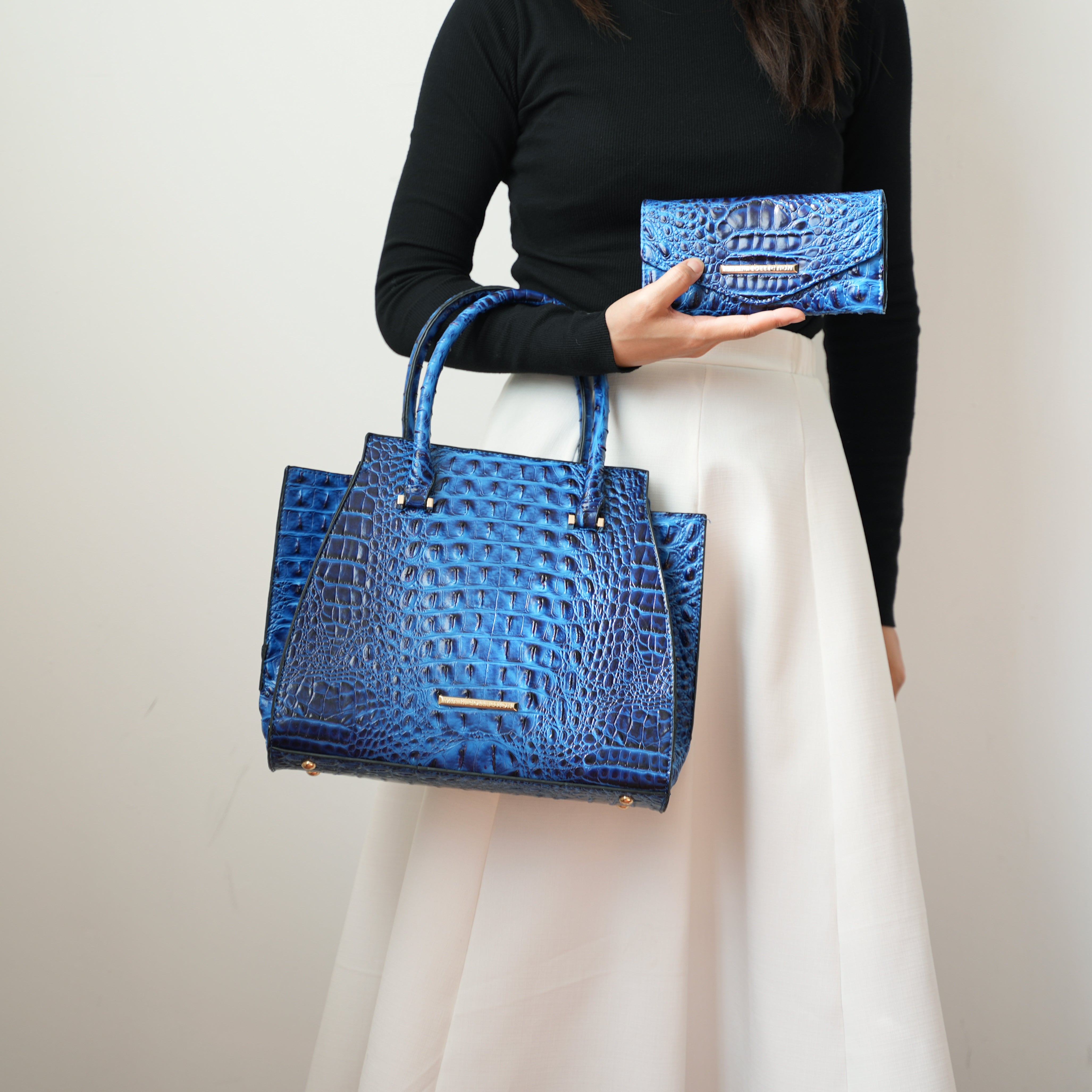 Viridiana Croc Tote Bag and Set-thumbmail-10