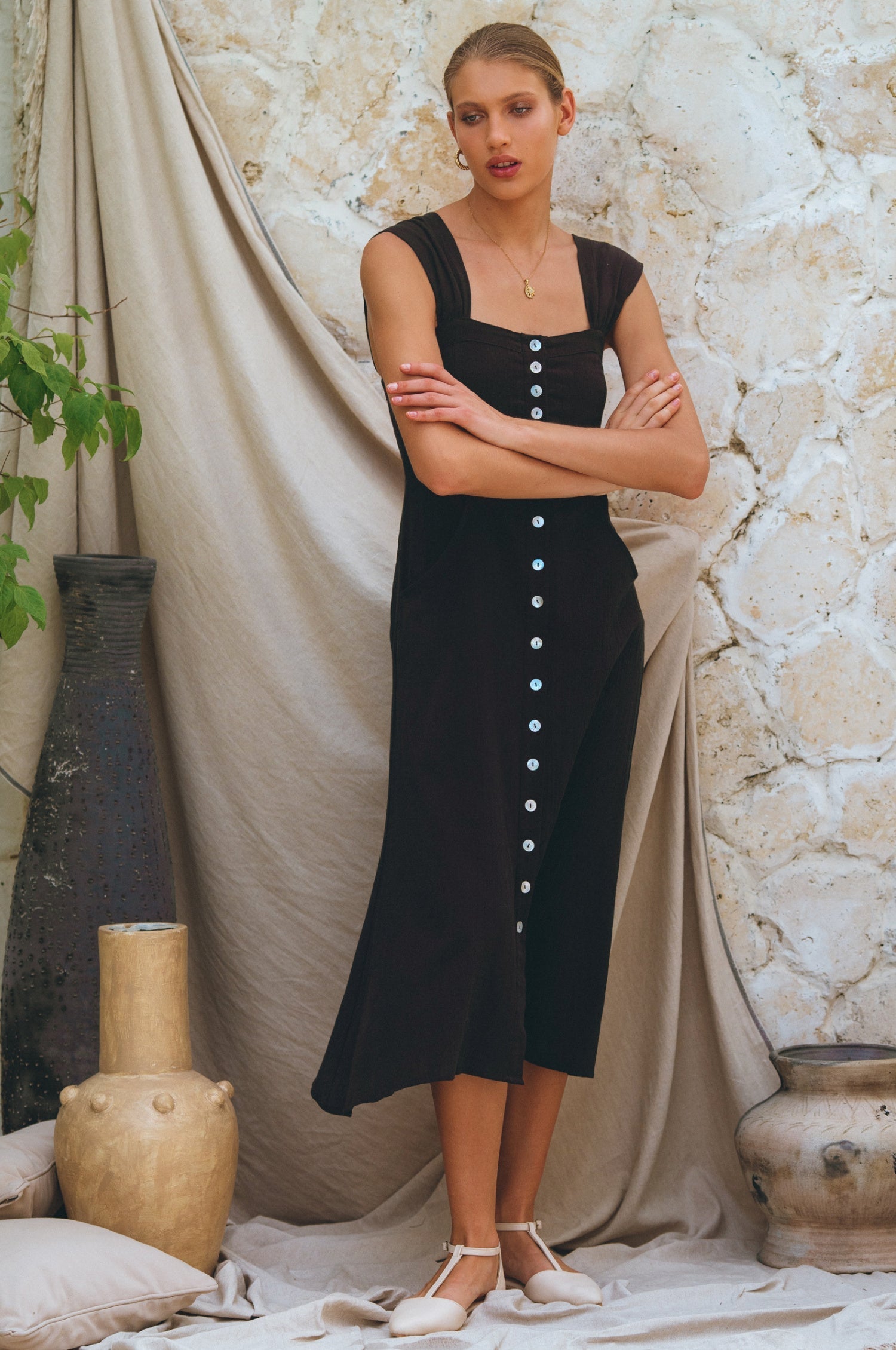 Mira Linen Midi Dress-thumbmail-3