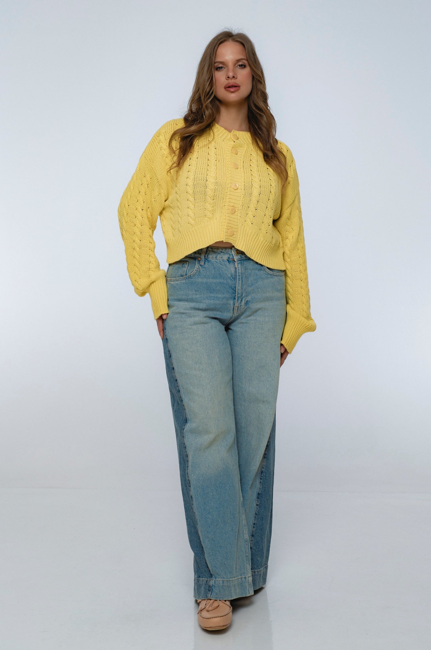 Parisse Cropped Knitted Cardigan-thumbmail-3