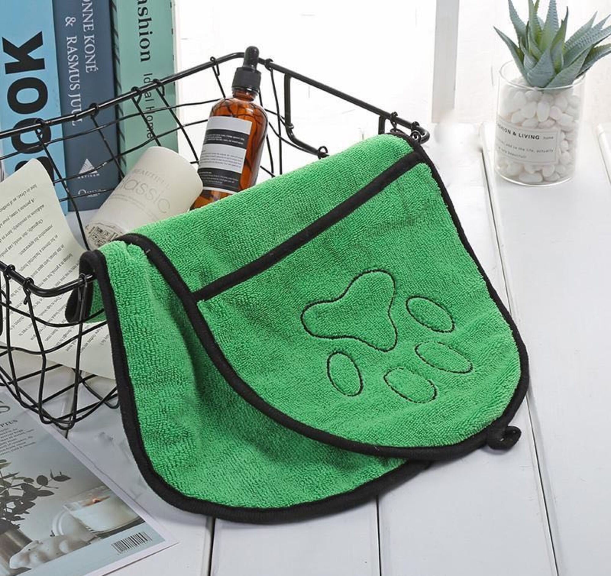 BeNat Pets. Dog Bath Towel Double Drop Pocket Design-thumbmail-3