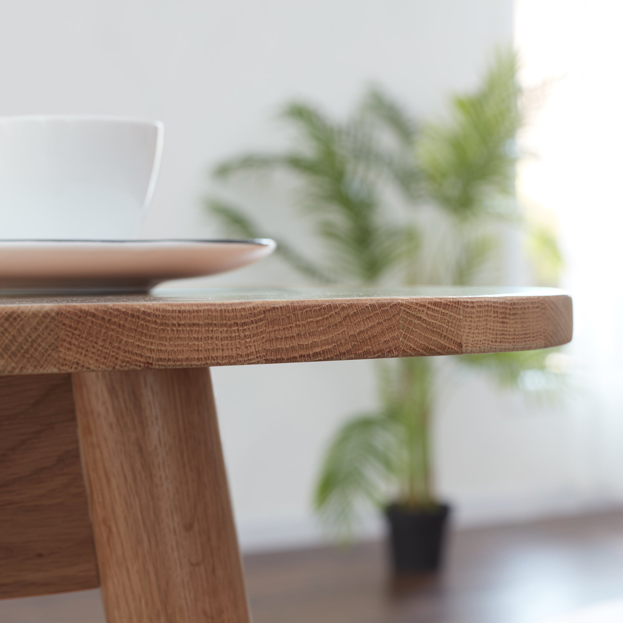 Natural Solid Oak Round Corner Dining Table-thumbmail-3