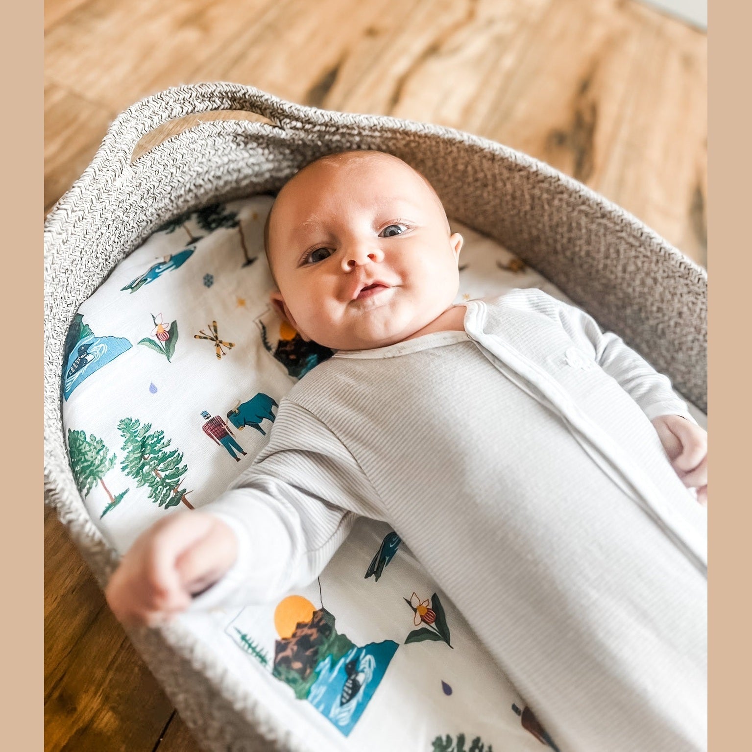 Gift Set: Minnesota Baby Muslin Swaddle Blanket and Burp Cloth/Bib Combo-thumbmail-2