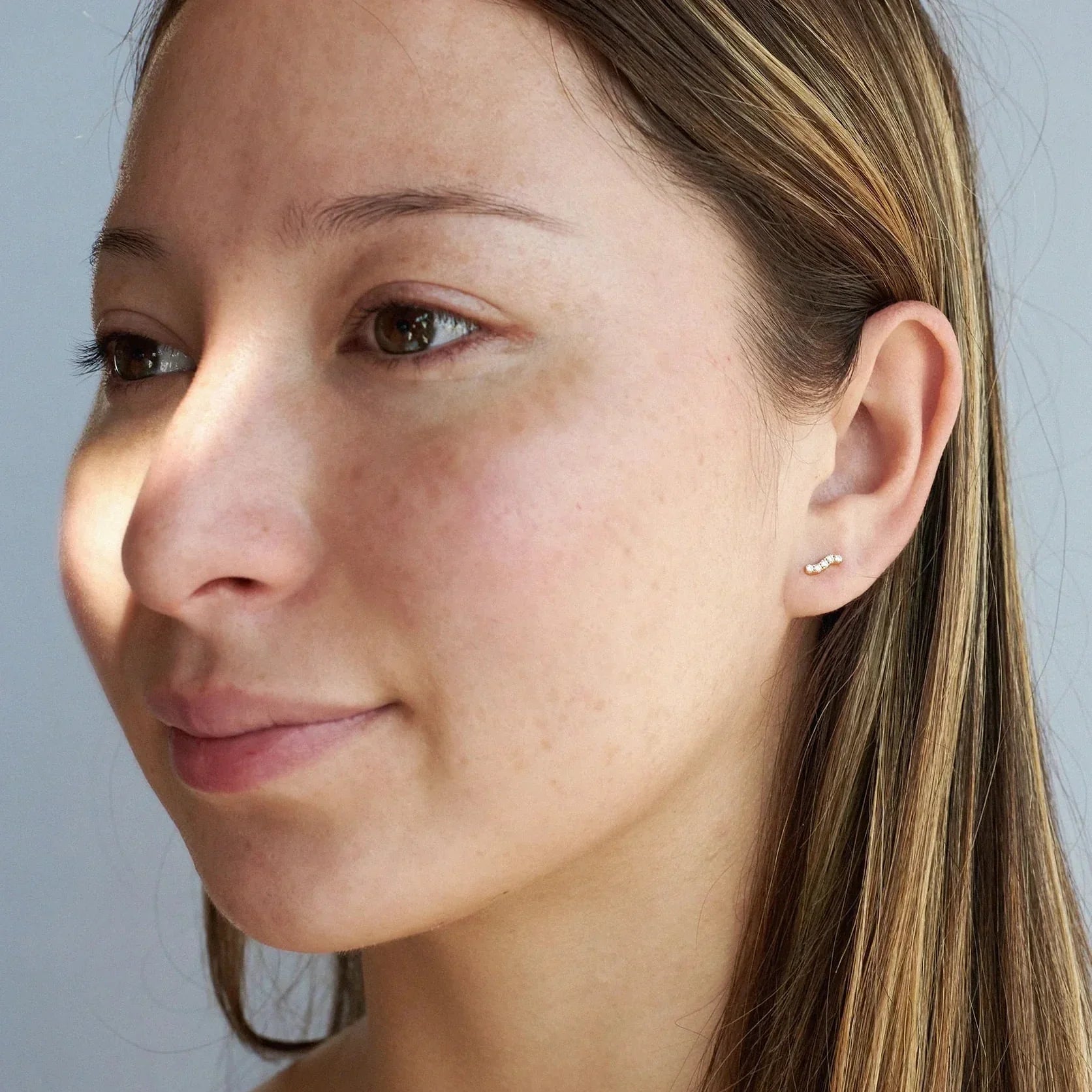 The Wave Stud Earrings-thumbmail-3